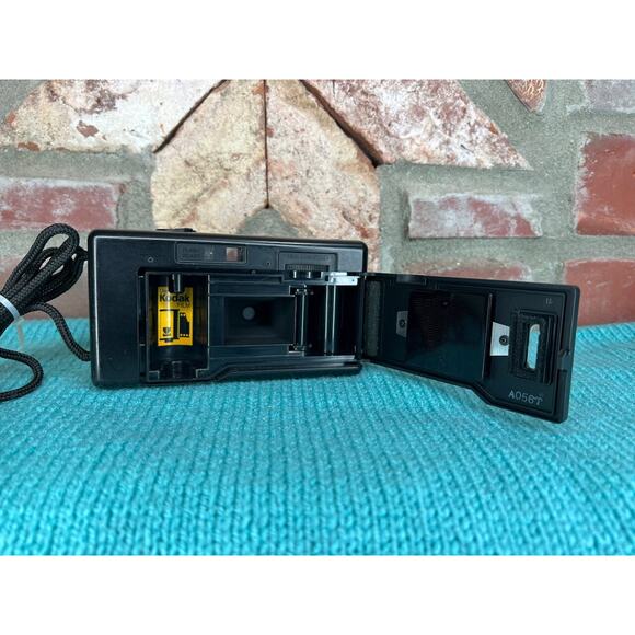 Kodak VR35 K4a Film Camera - Picture 5 of 8